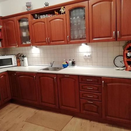 Къща в центъра на Стрелча, джакузи с минерална вода Экстерьер фото